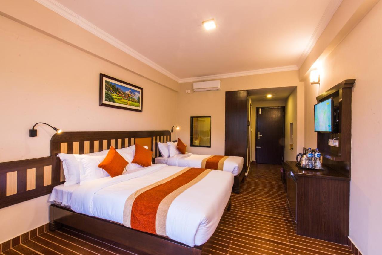 Hotel Kausi Pokhara Exterior foto